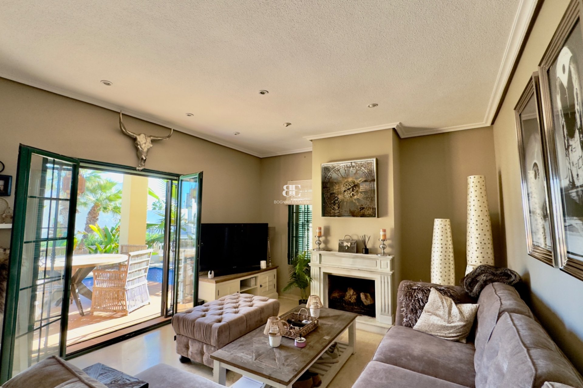 Resale - Villa -
Orihuela Costa - Los Dolses