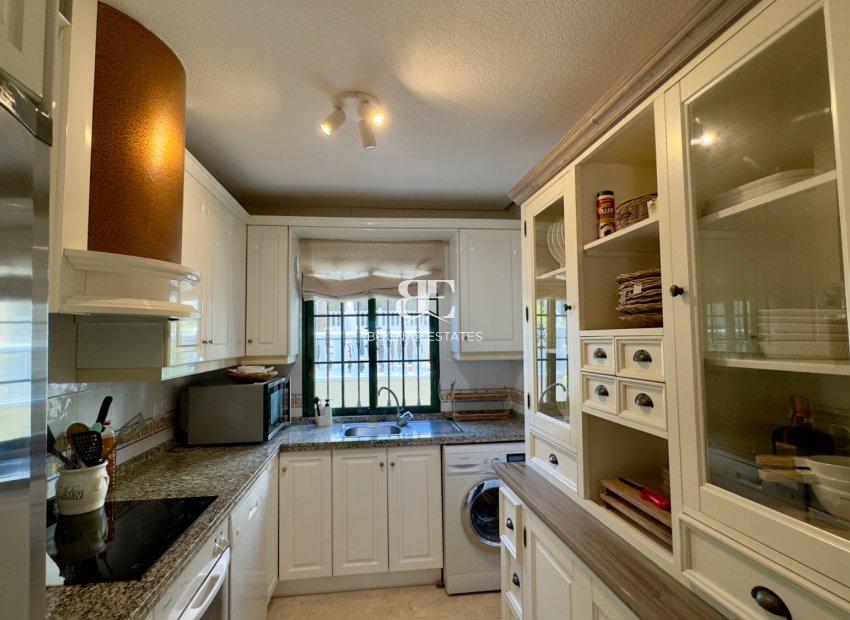 Resale - Villa -
Orihuela Costa - Los Dolses