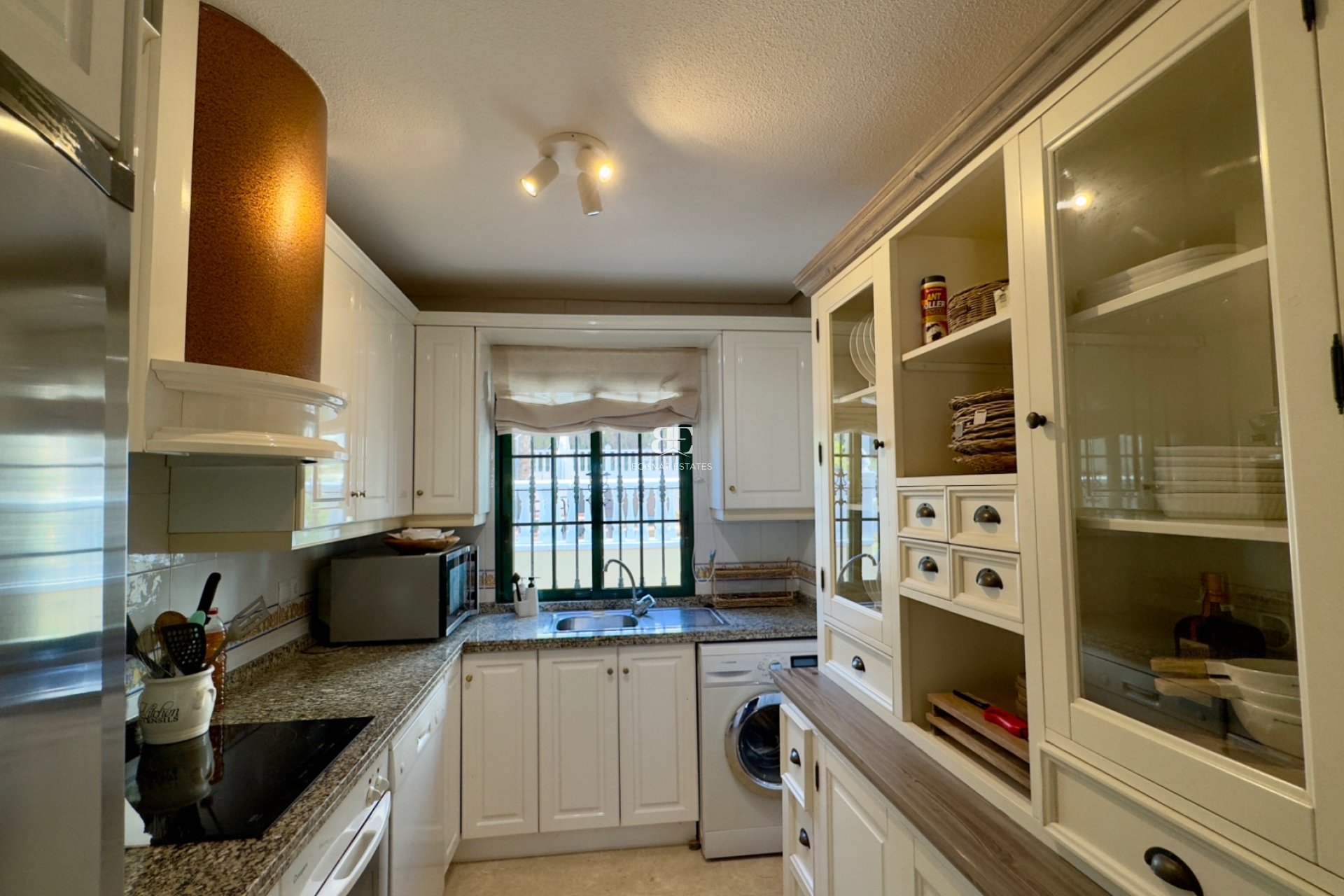 Resale - Villa -
Orihuela Costa - Los Dolses