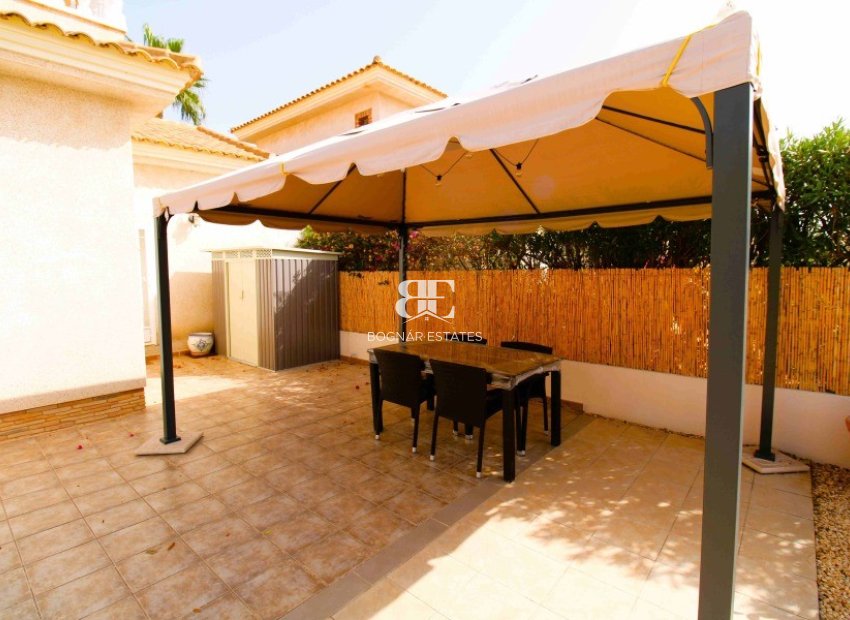 Resale - Villa -
Orihuela Costa - Los Dolses