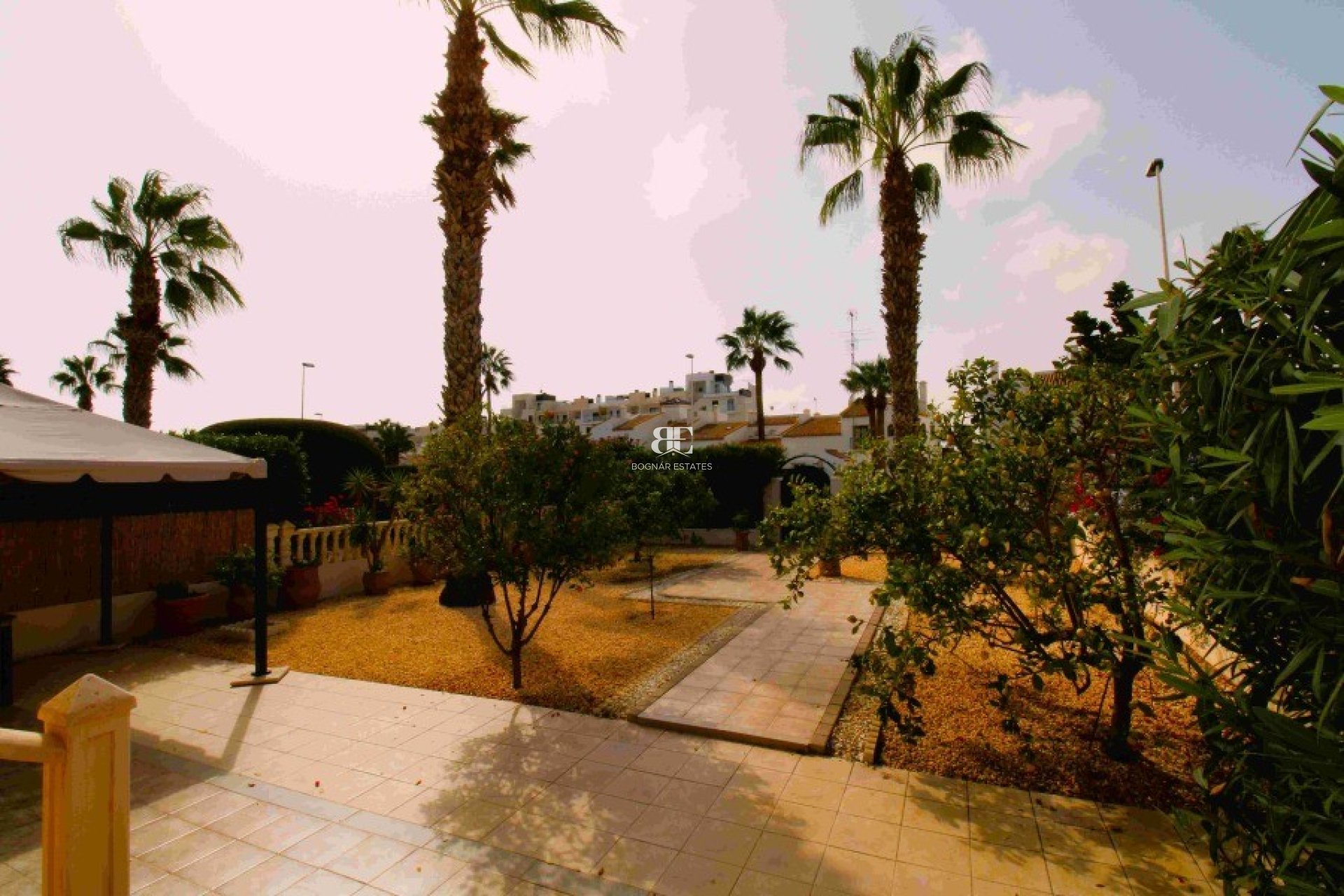 Resale - Villa -
Orihuela Costa - Los Dolses