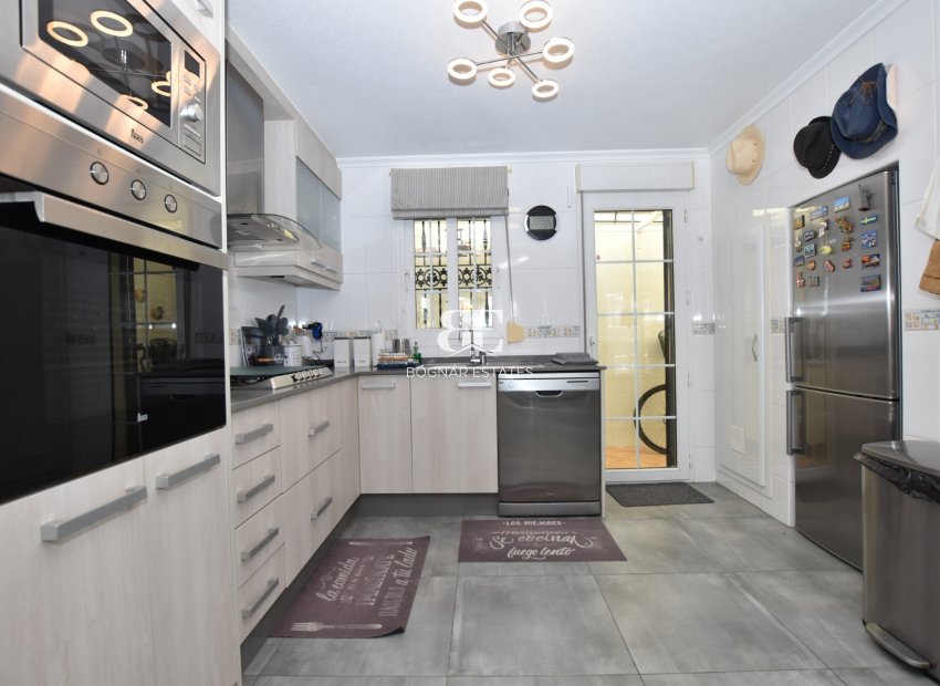 Resale - Villa -
Orihuela Costa - Los Dolses