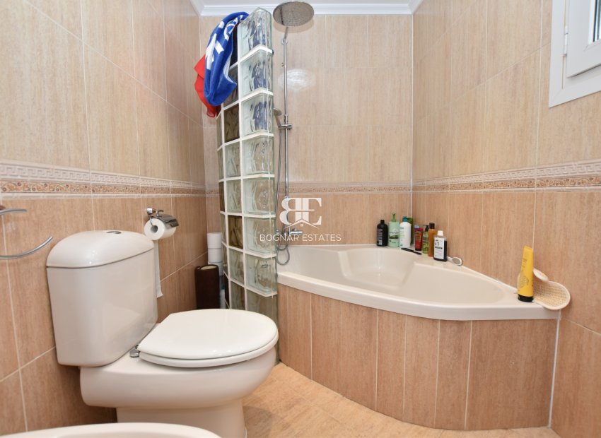 Resale - Villa -
Orihuela Costa - Los Dolses