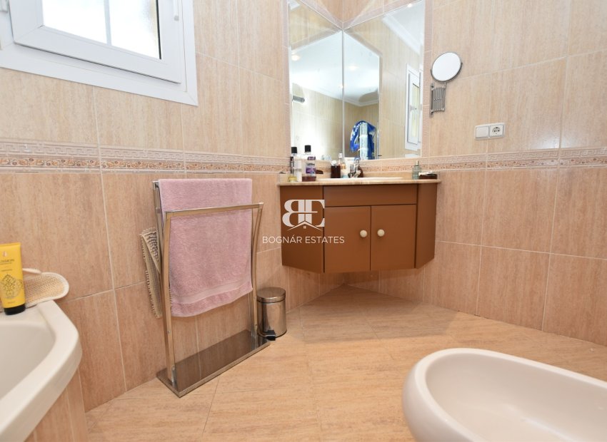 Resale - Villa -
Orihuela Costa - Los Dolses