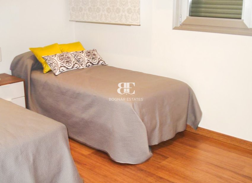 Resale - Villa -
Orihuela Costa - Mil Palmeras