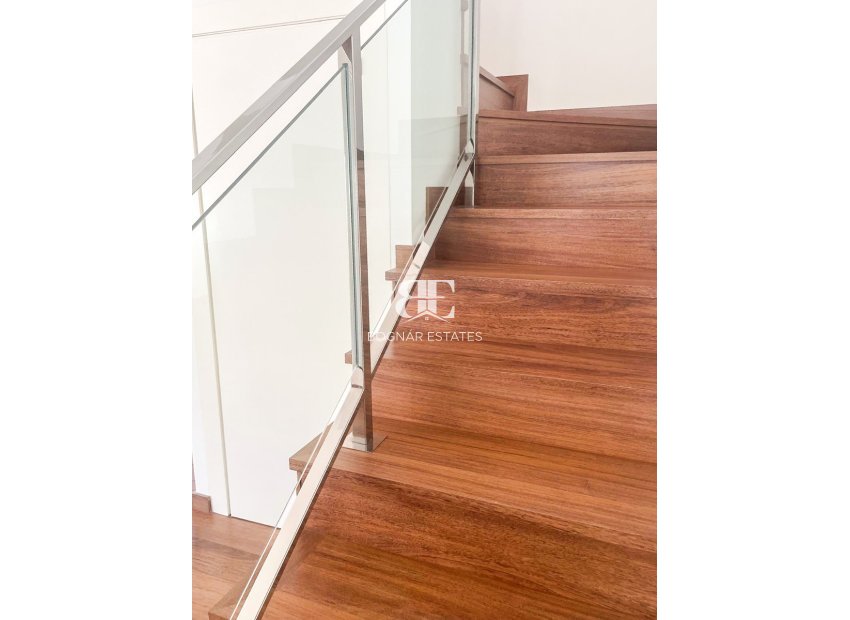 Resale - Villa -
Orihuela Costa - Mil Palmeras