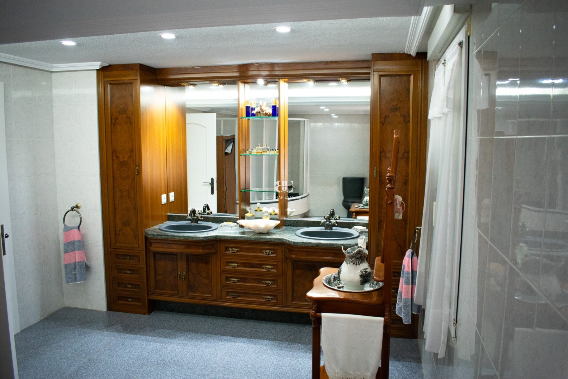 Resale - Villa -
Orihuela Costa - MUY CERCA DE LA PLAYA