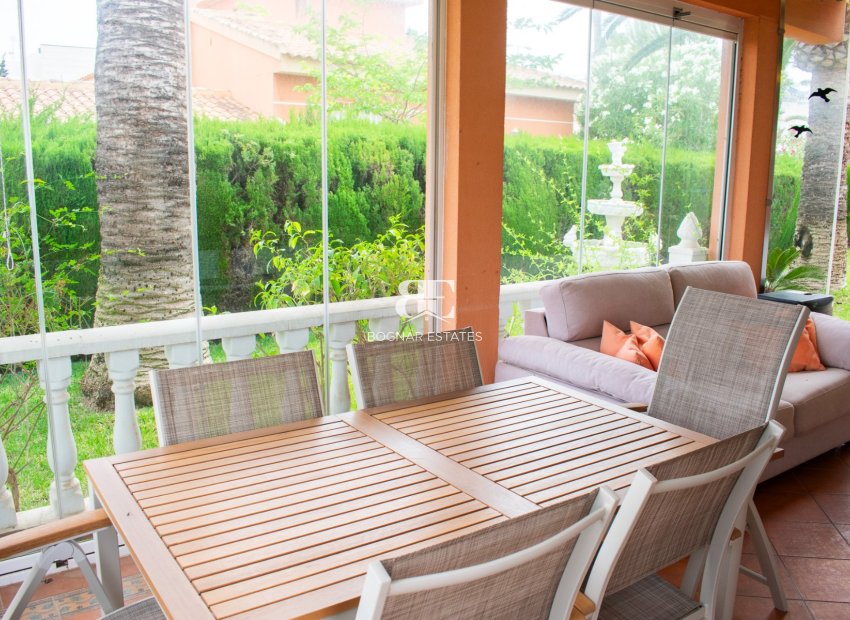 Resale - Villa -
Orihuela Costa - MUY CERCA DE LA PLAYA