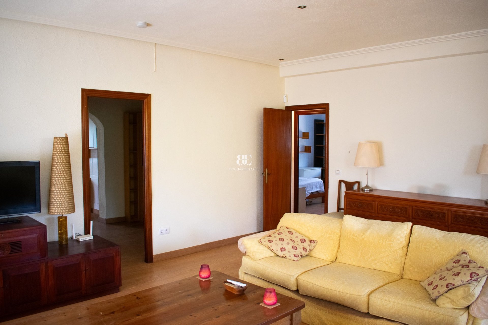 Resale - Villa -
Orihuela Costa - MUY CERCA DE LA PLAYA