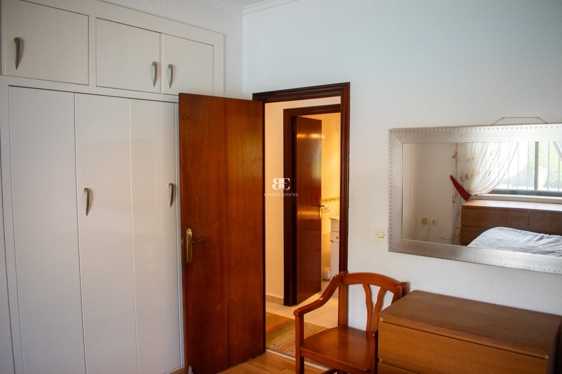 Resale - Villa -
Orihuela Costa - MUY CERCA DE LA PLAYA