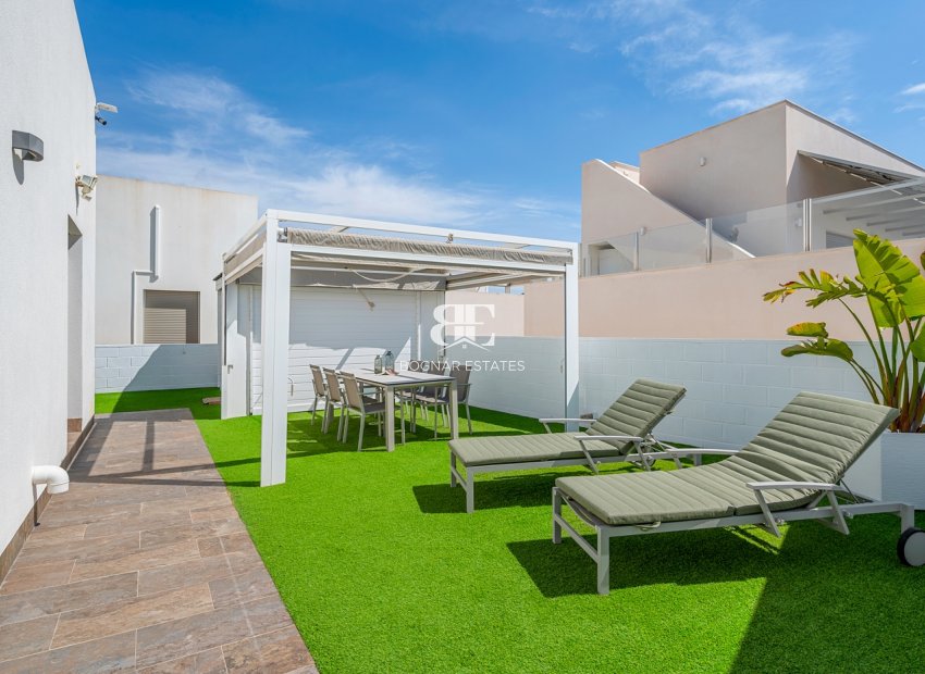 Resale - Villa -
Orihuela Costa - Pau 8*