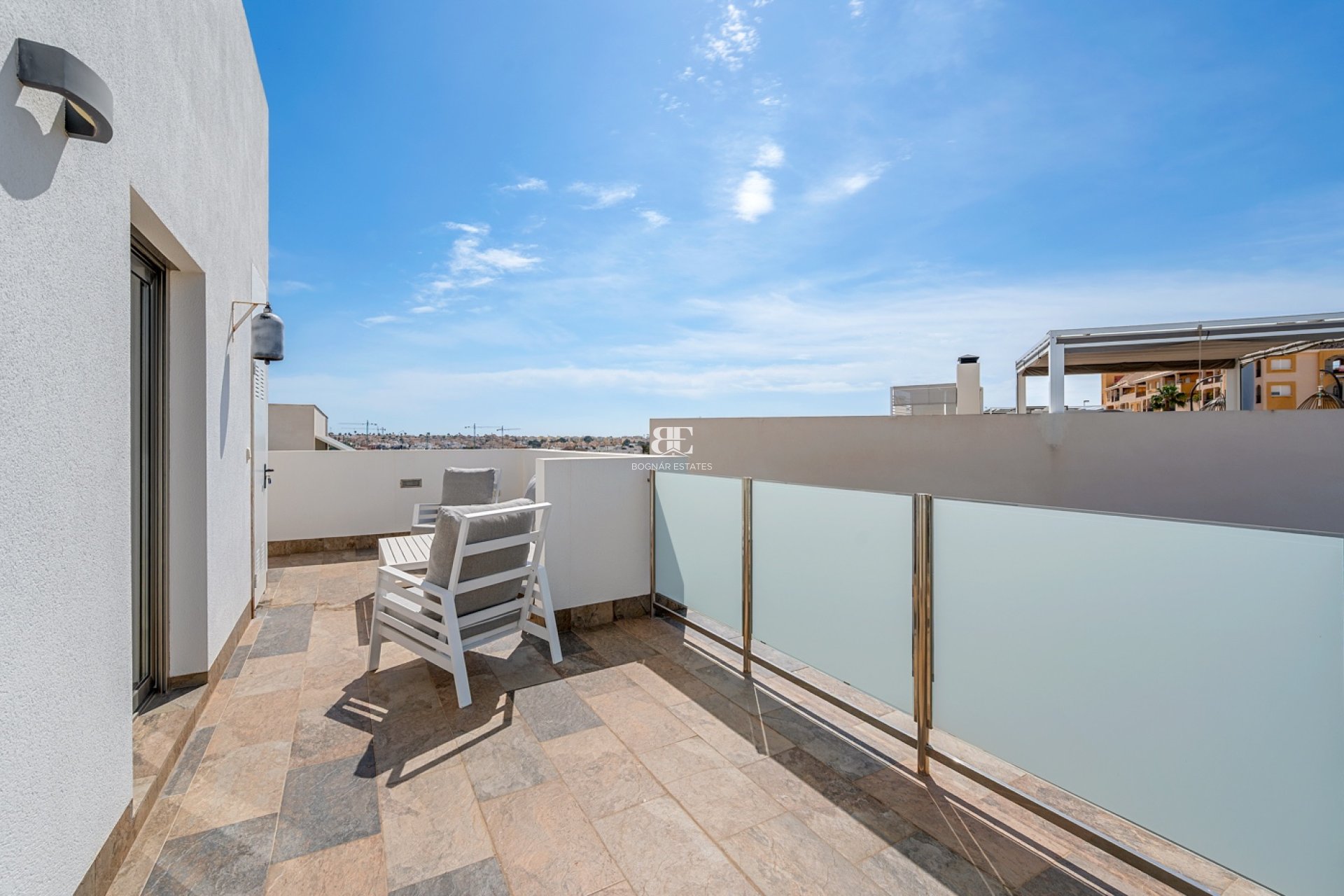 Resale - Villa -
Orihuela Costa - Pau 8*