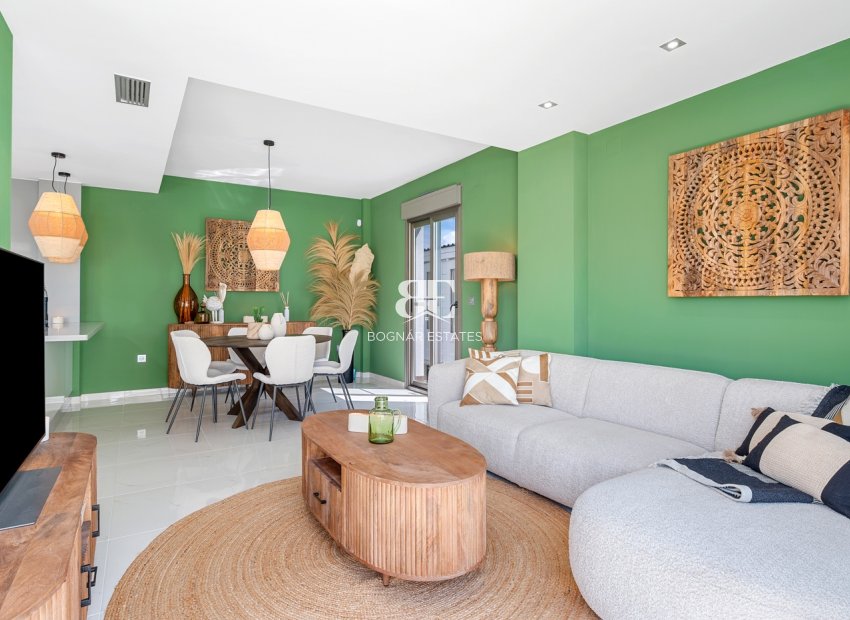 Resale - Villa -
Orihuela Costa - Pau 8*