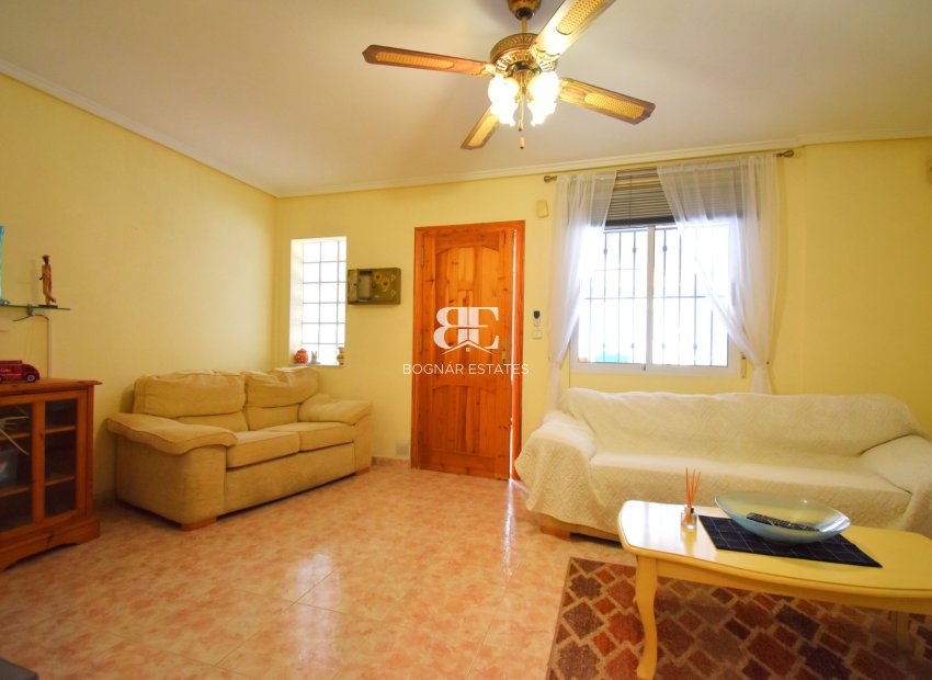 Resale - Villa -
Orihuela Costa - Playa Flamenca