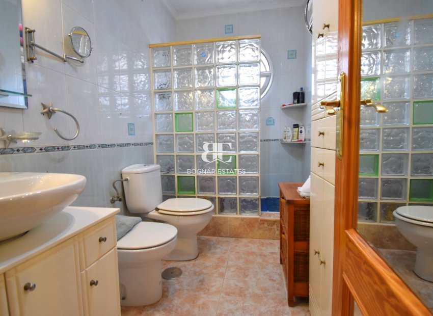 Resale - Villa -
Orihuela Costa - Playa Flamenca