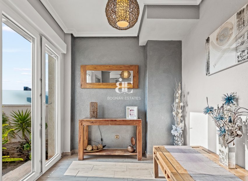 Resale - Villa -
Orihuela Costa - Playa Flamenca