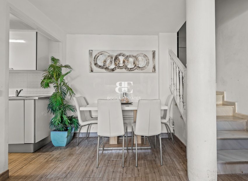 Resale - Villa -
Orihuela Costa - Playa Flamenca