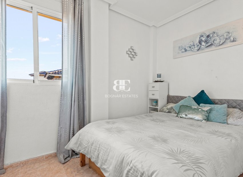 Resale - Villa -
Orihuela Costa - Playa Flamenca