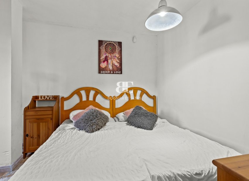 Resale - Villa -
Orihuela Costa - Playa Flamenca