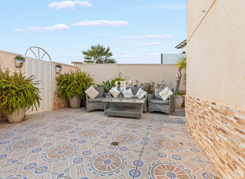 Resale - Villa -
Orihuela Costa - Playa Flamenca