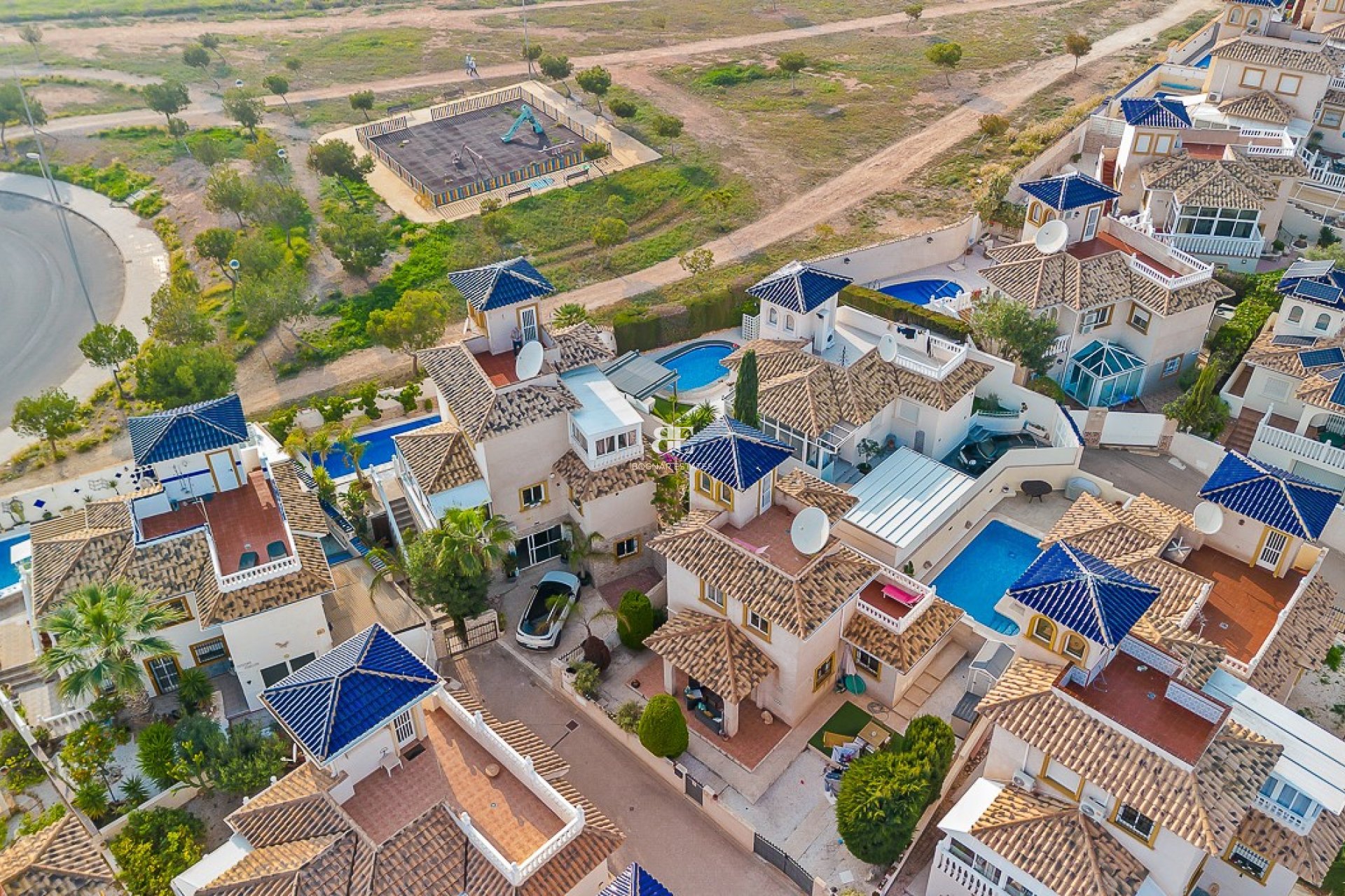 Resale - Villa -
Orihuela Costa - Playa Flamenca