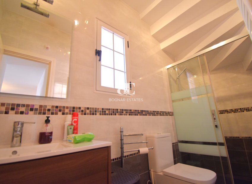 Resale - Villa -
Orihuela Costa - Playa Flamenca