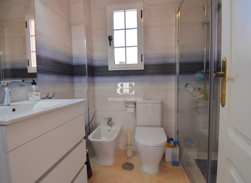 Resale - Villa -
Orihuela Costa - Playa Flamenca