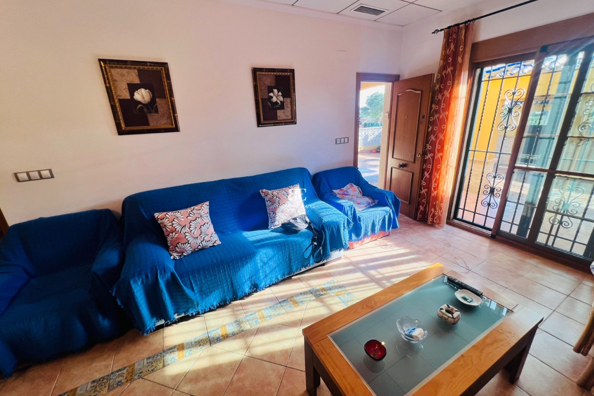 Resale - Villa -
Orihuela Costa - Punta Prima