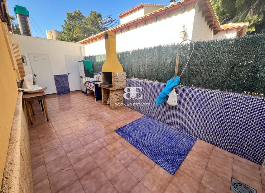 Resale - Villa -
Orihuela Costa - Punta Prima