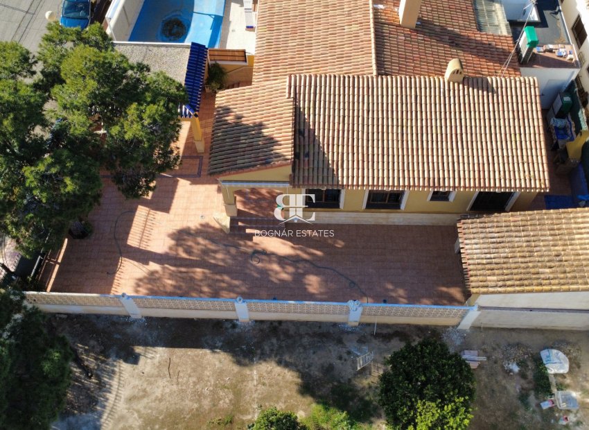 Resale - Villa -
Orihuela Costa - Punta Prima