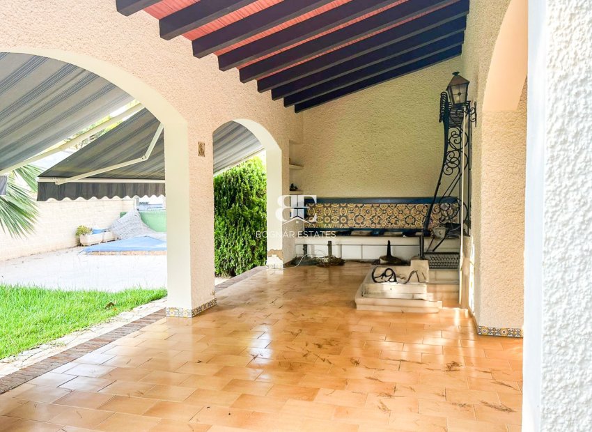 Resale - Villa -
Orihuela Costa - Punta Prima