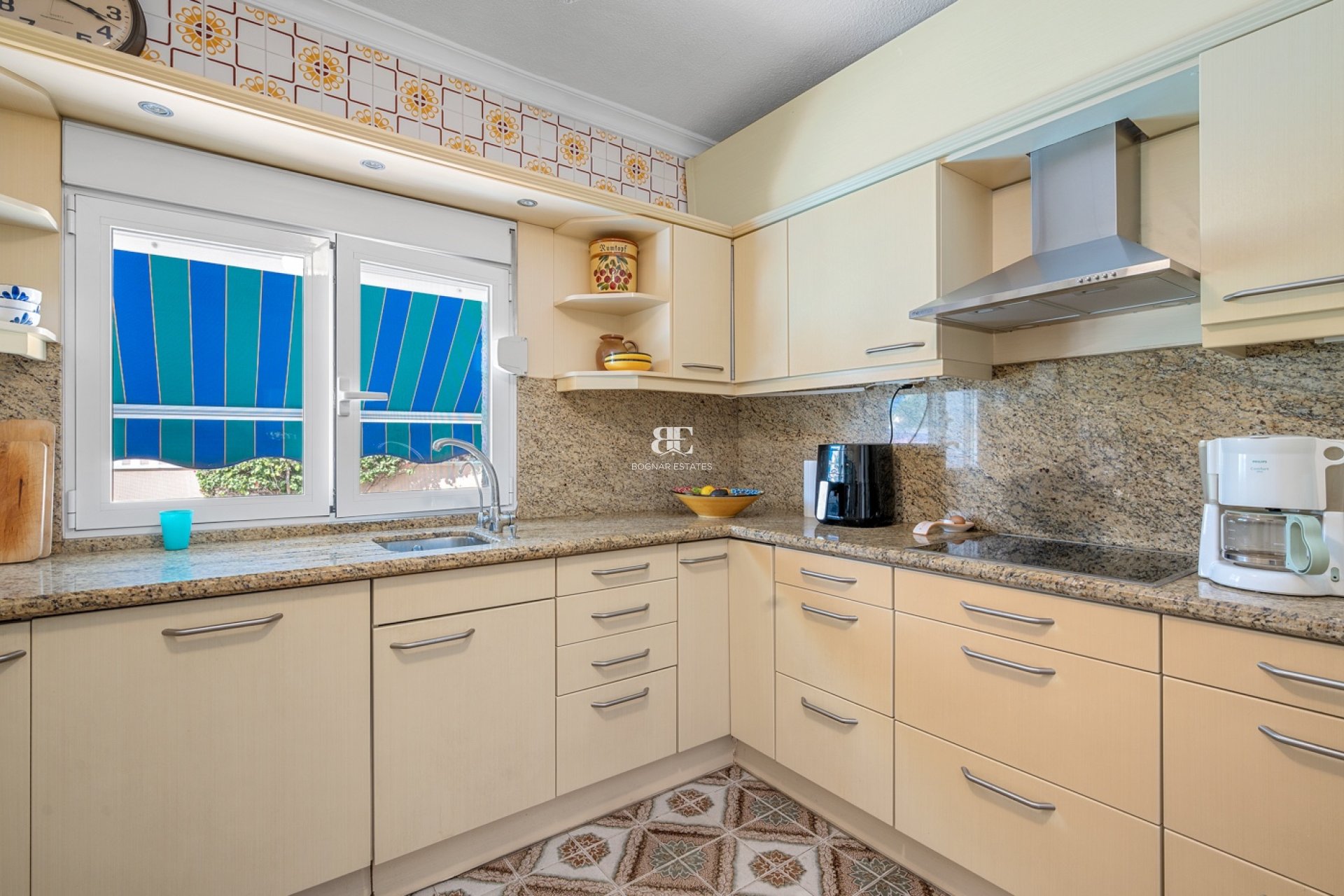 Resale - Villa -
Orihuela Costa - Punta Prima