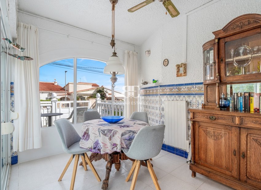 Resale - Villa -
Orihuela Costa - Punta Prima