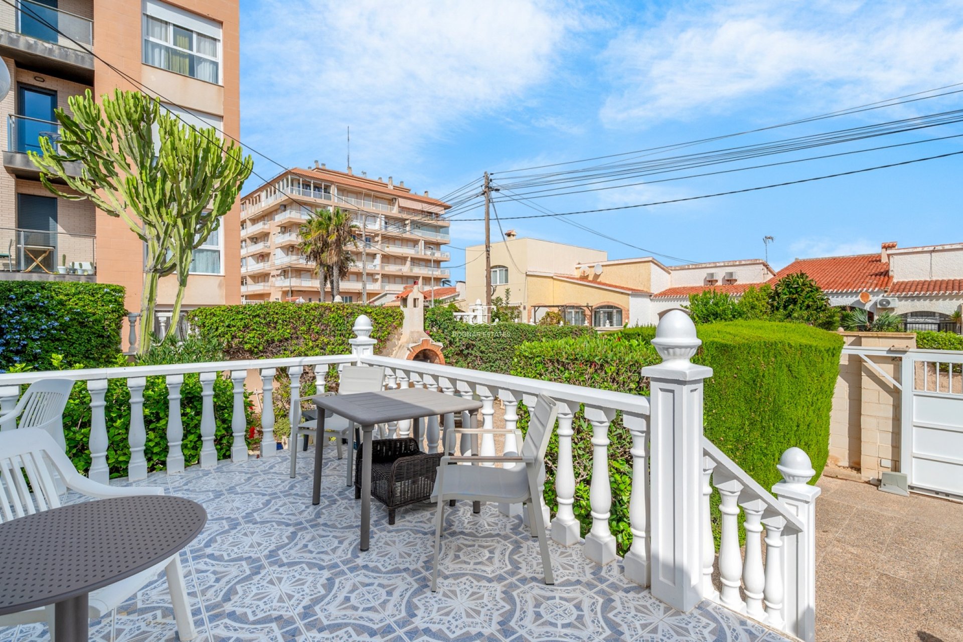 Resale - Villa -
Orihuela Costa - Punta Prima