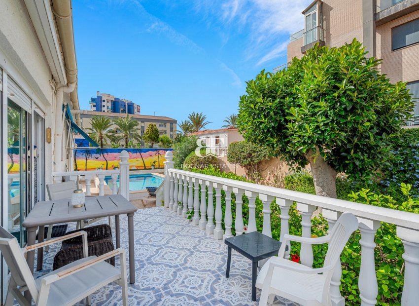 Resale - Villa -
Orihuela Costa - Punta Prima