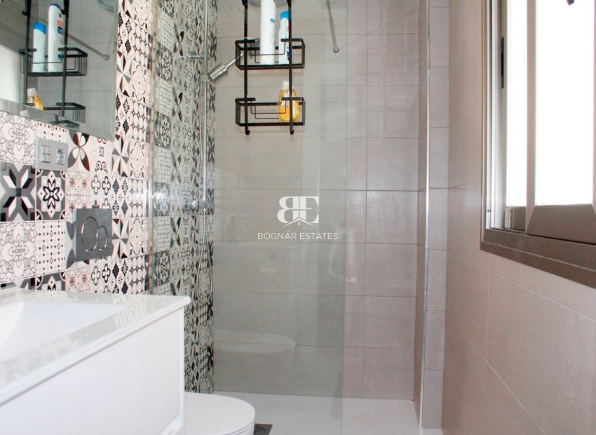 Resale - Villa -
Orihuela Costa - Villamartin-Pau26