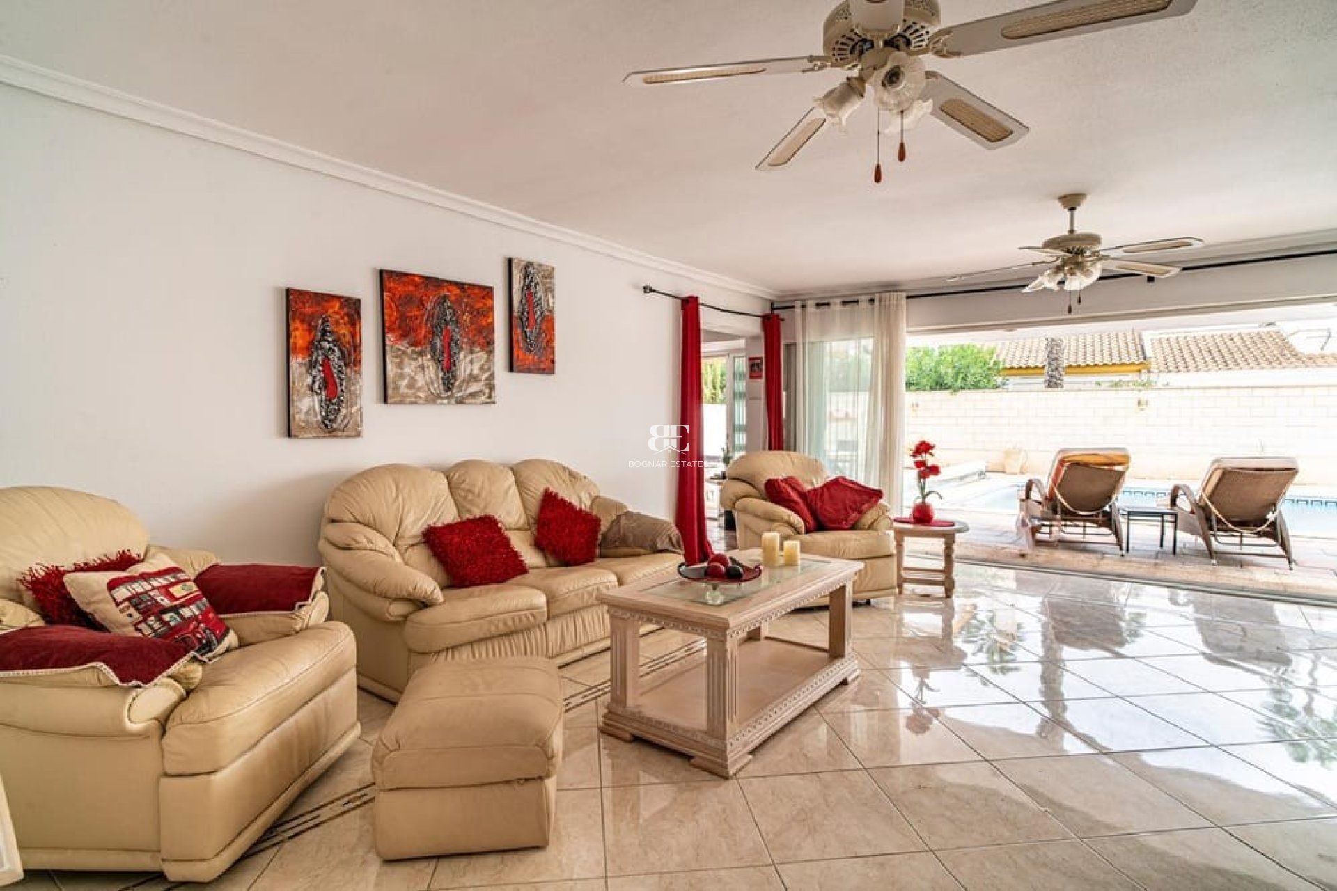 Resale - Villa -
Orihuela Costa - Villamartín