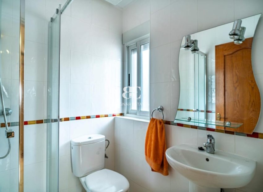 Resale - Villa -
Orihuela Costa - Villamartín