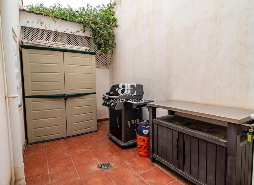 Resale - Villa -
Orihuela Costa - Villamartín