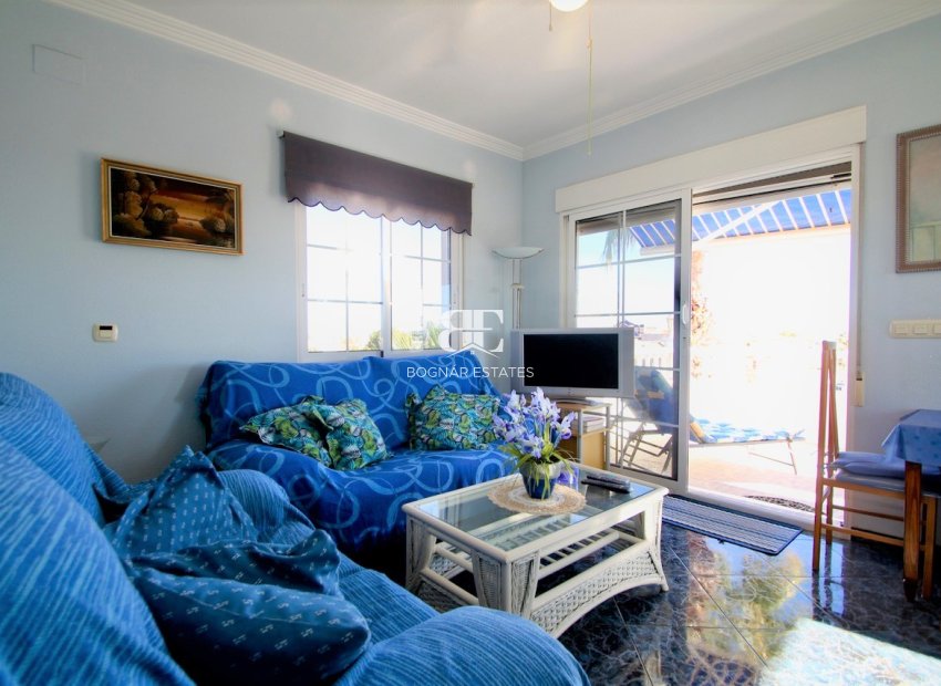 Resale - Villa -
Orihuela Costa - Villamartín