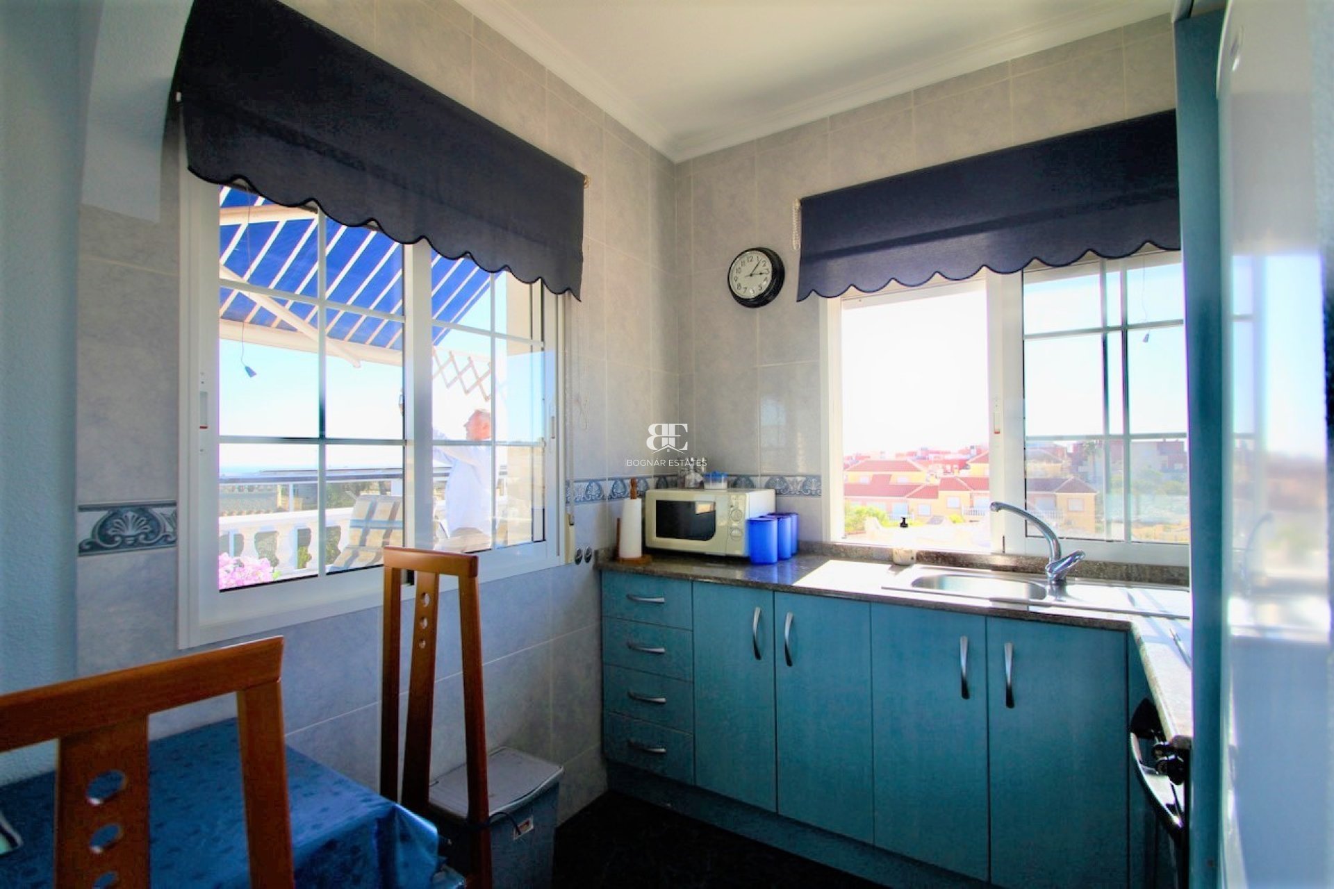 Resale - Villa -
Orihuela Costa - Villamartín