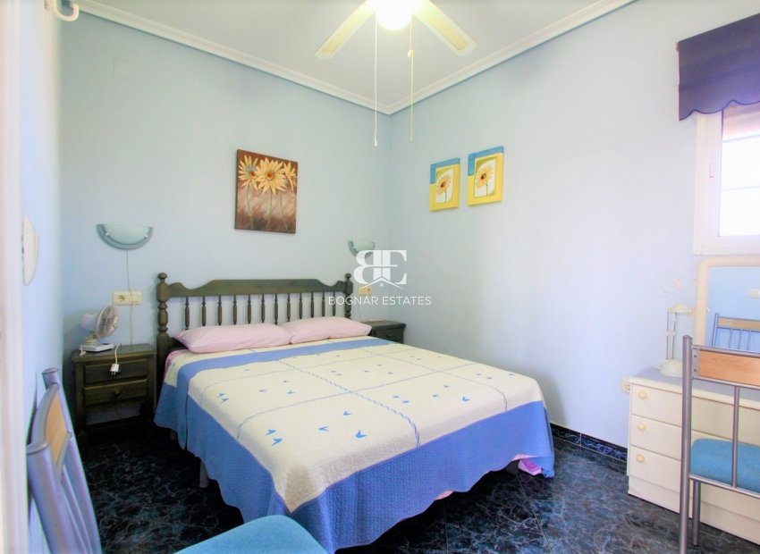 Resale - Villa -
Orihuela Costa - Villamartín