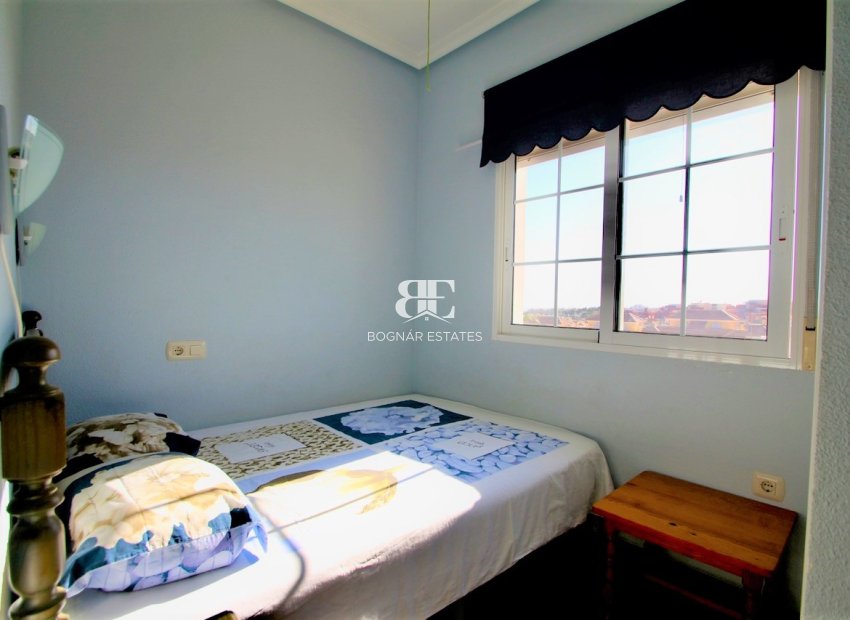 Resale - Villa -
Orihuela Costa - Villamartín