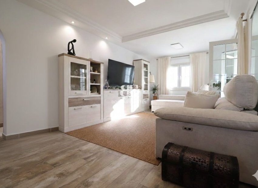 Resale - Villa -
Orihuela Costa - Villamartín