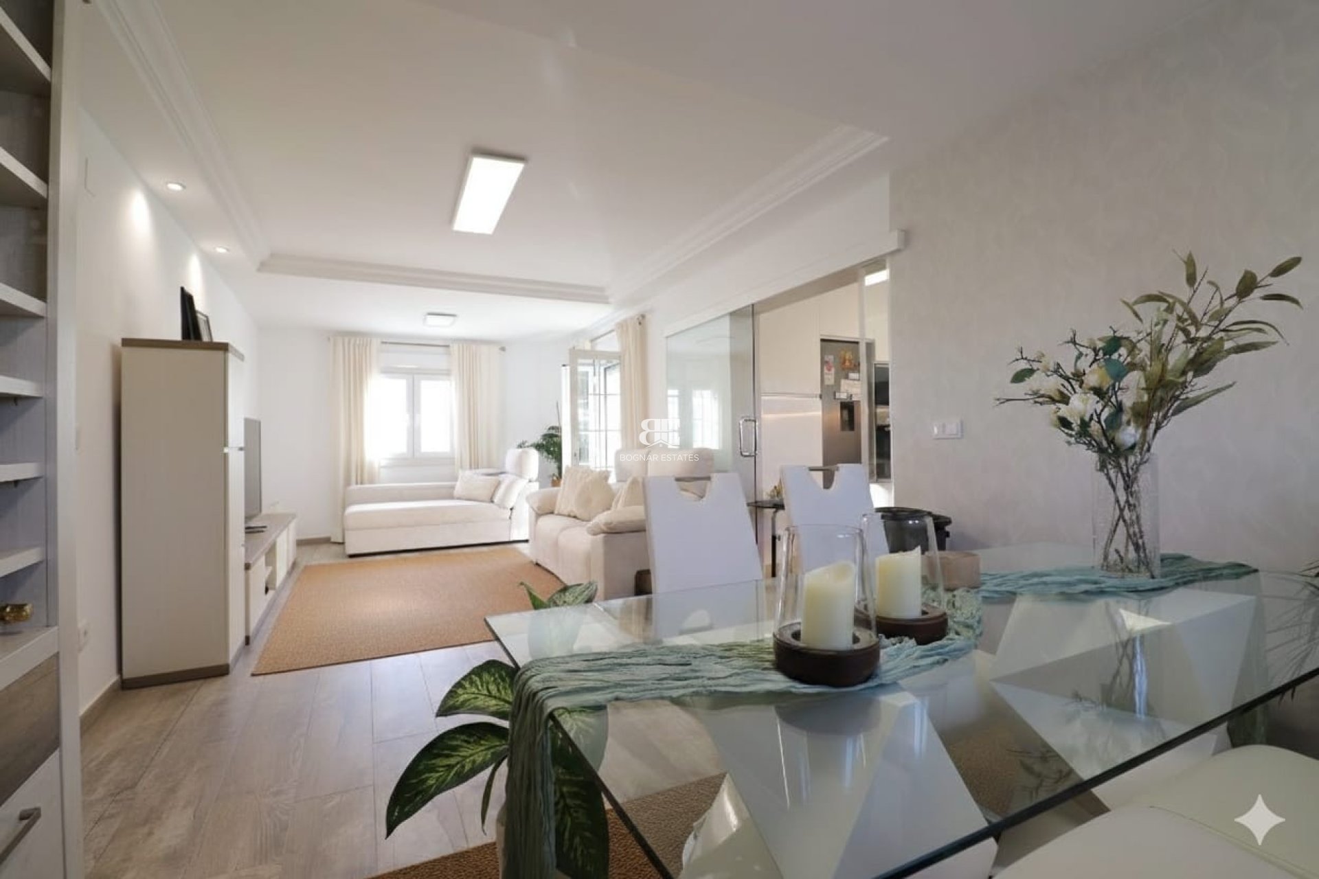 Resale - Villa -
Orihuela Costa - Villamartín