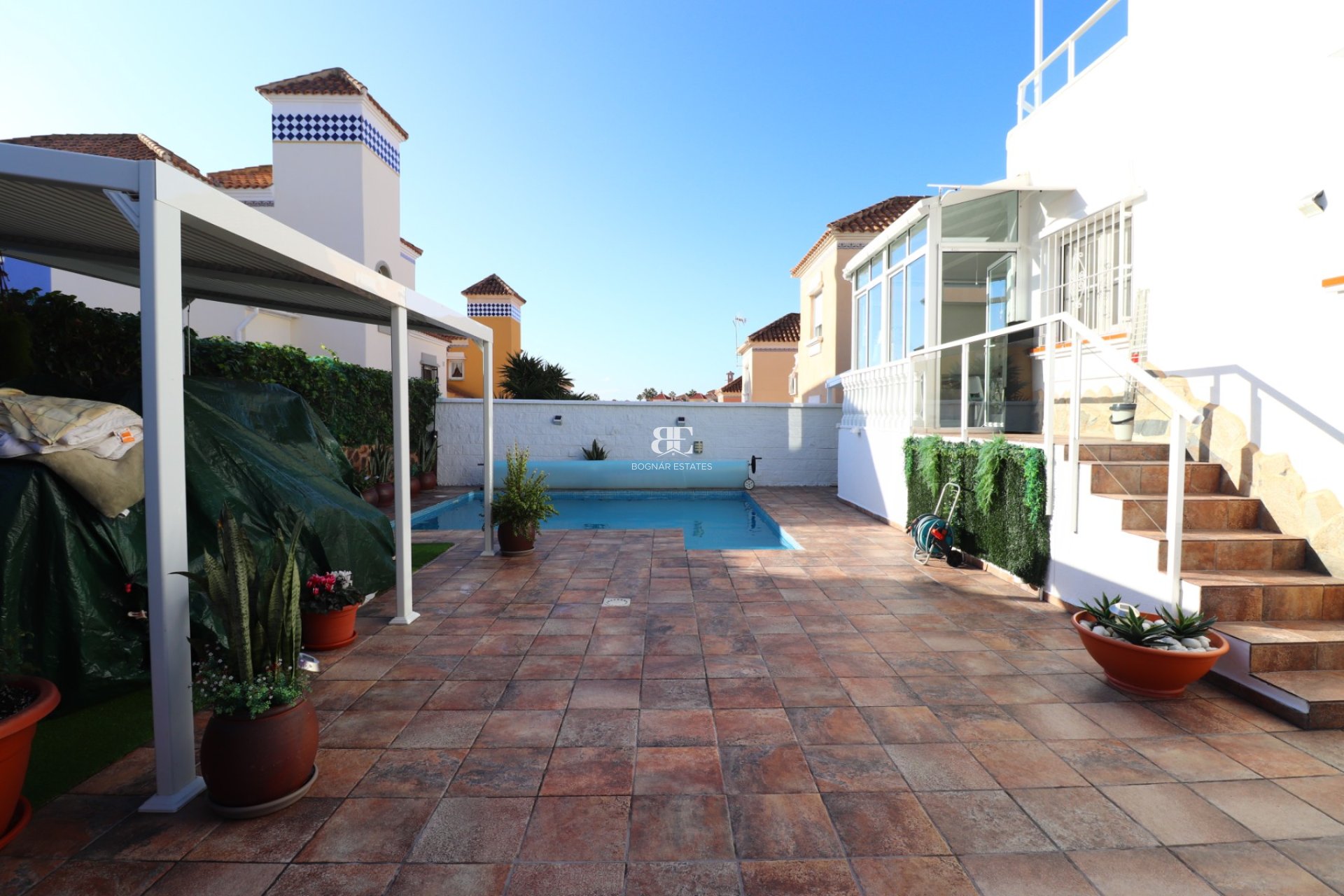 Resale - Villa -
Orihuela Costa - Villamartín