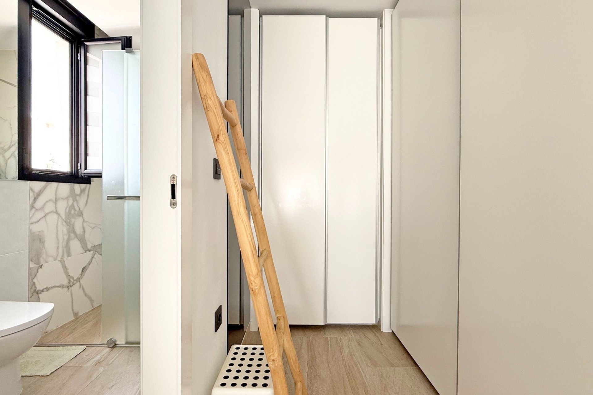 Resale - Villa -
Orihuela Costa - Villamartín