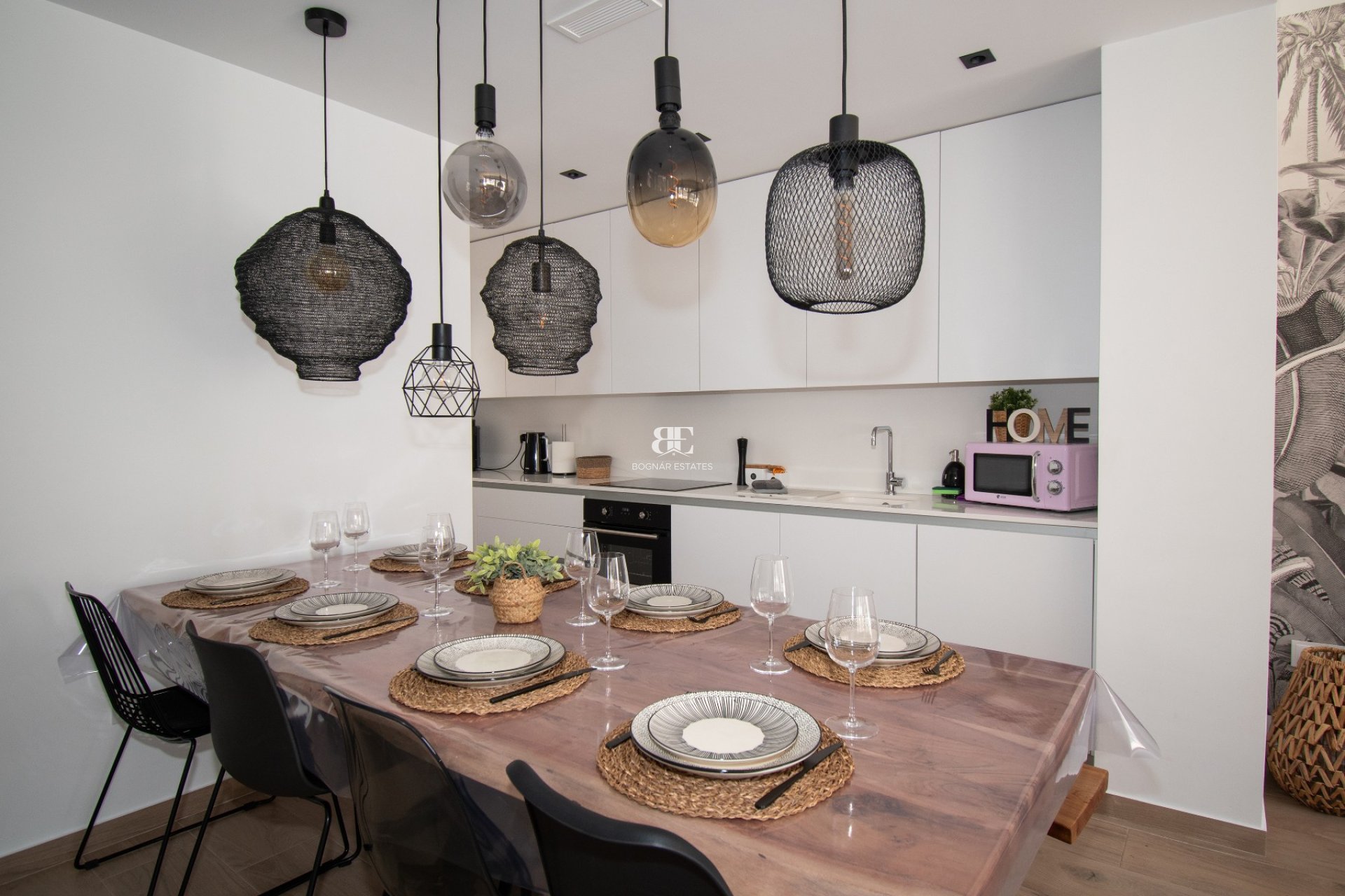 Resale - Villa -
Orihuela Costa - Villamartín