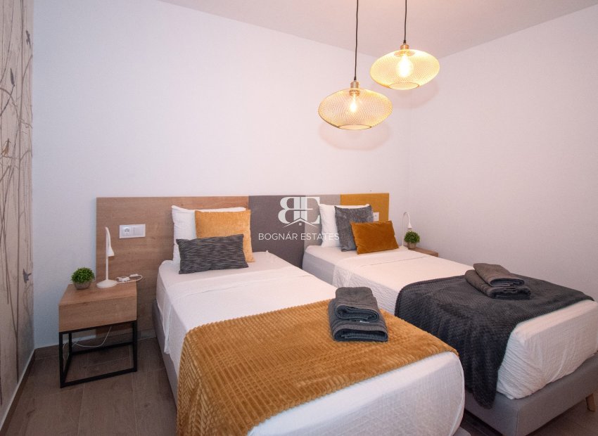 Resale - Villa -
Orihuela Costa - Villamartín