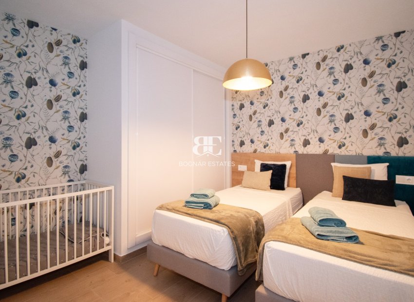 Resale - Villa -
Orihuela Costa - Villamartín